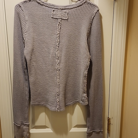 2 Tops Free People Waffle Henleys Size M - Picture 7 of 13